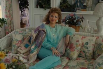 Resena de la pelicula Los ojos de Tammy Faye